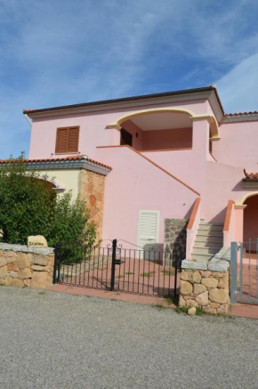 Domo Lu Riu, bilocale in zona panoramica a San Teodoro